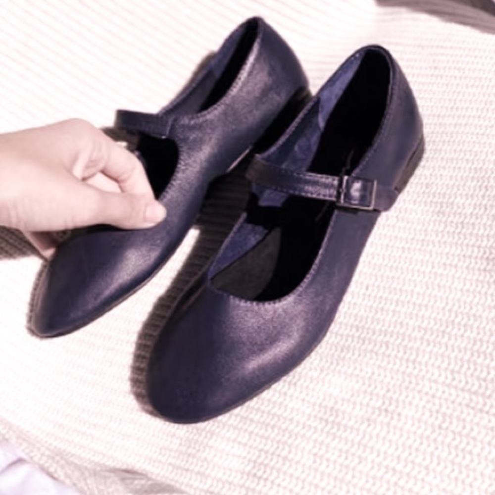 Black Leather Ballet Flats / Mary Janes size 8